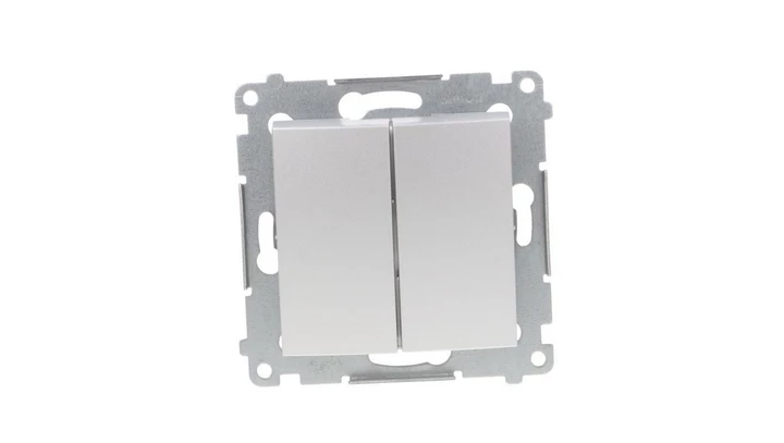 Simon 54 Łącznik bryzgoszczelny świecznikowy IP44, szybkozłącza, srebrny mat DW5B.01/43