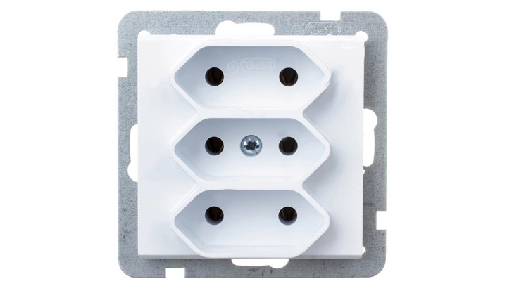 SONATA Gniazdo potrójne b/u 2,5A EURO białe GP-3R/m/00