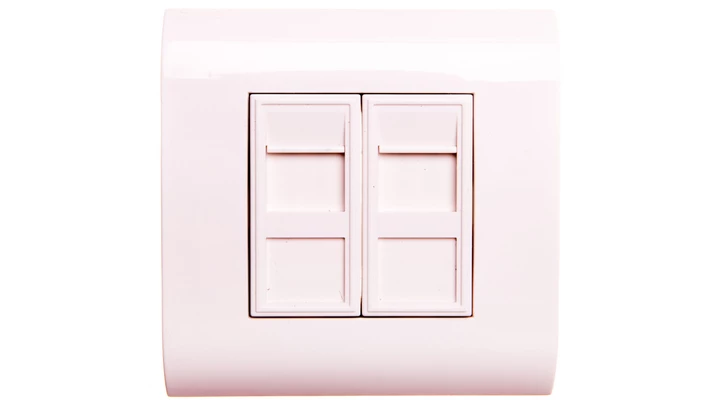 Pokrywa gniazda teleinfotmatycznego 2x Keystone biała DN-93802