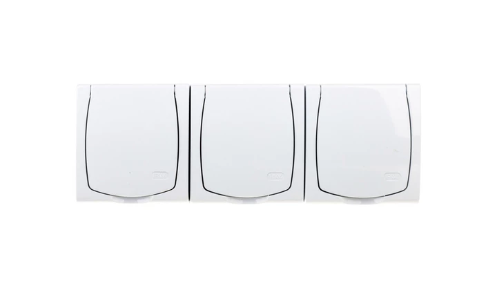 MADERA Gniazdo hermetyczne potrójne z/u Schuko IP44 klapka biała GNH-3NS/00/w