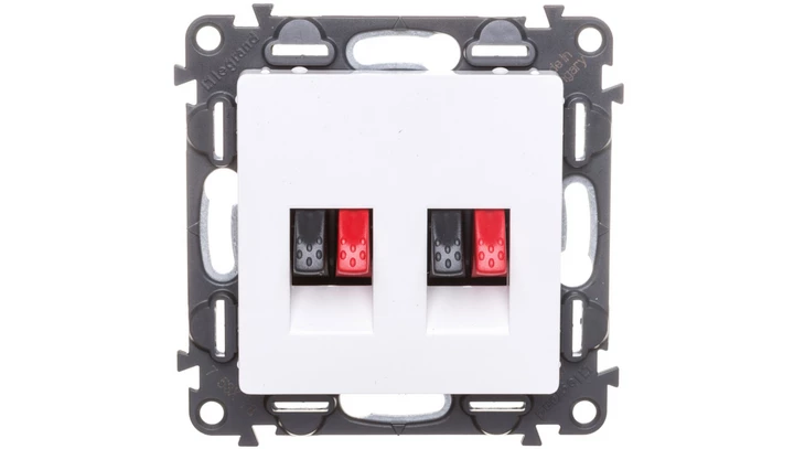 VALENA LIFE Gniazdo głośnikowe biały 753178