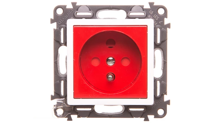 VALENA LIFE Gniazdo pojedyncze z/u 2P+Z z blokadą biały 753191