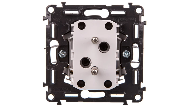 VALENA ALLURE Gniazdo podwójne 2X2P+Z z przesłonami 753095