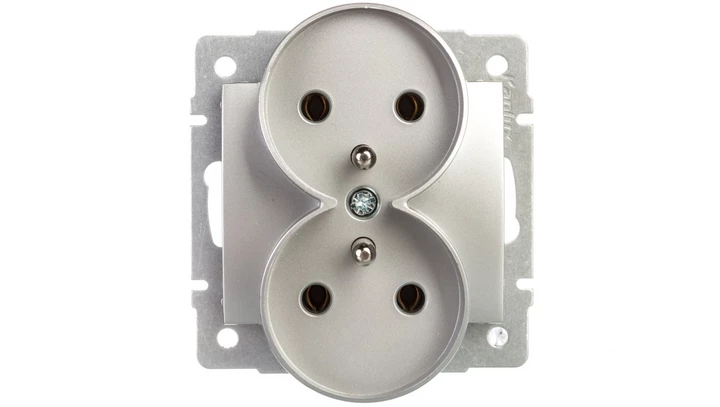 LOGI Gniazdo podwójne 2x2P+Z śrubowe 16A 250V Srebrny 25210