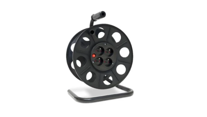 Bęben z 4-gniazdami z/u IP20 /+ termik/ BU-g