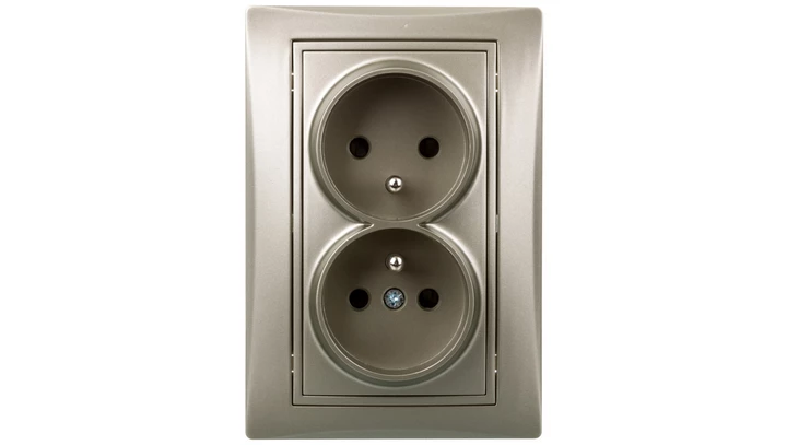 DOMO Gniazdo podwójne kompletne ochrona styków śrubowe 16A 250V szampański 011260150 25033