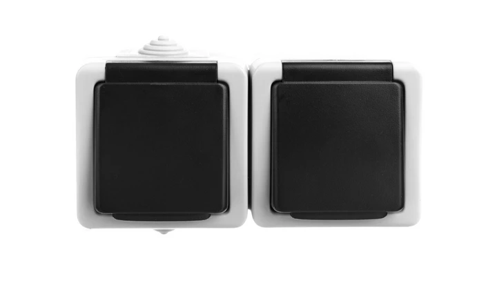 TEKNO Gniazdo hermetyczne podwójne 2x2P+0 z przesłoną styków 16A 250V szare IP54 25357