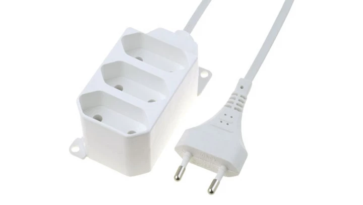 Przedłużacz 3-gniazda b/u Euro 2,5A 3m /OMYp 2x0,75/ biały PS-362 P