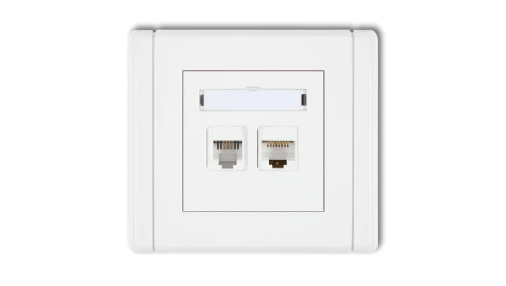FLEXI Gniazdo telefoniczne pojedyncze 1xRJ11 + komputerowe pojedyncze 1xRJ45, kat. 5e, 8-stykowe, beznarzędziowe biały FGTK