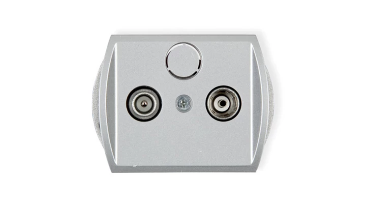 TREND Gniazdo antenowe RTV przelotowe 9dB srebrny 5G9P