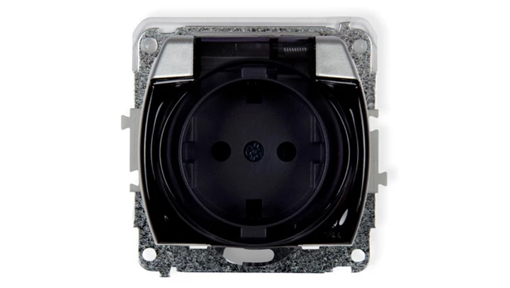 TREND Gniazdo bryzgoszczelne z/u SCHUKO (klapka dymna) srebrny 5GPB-1sdp