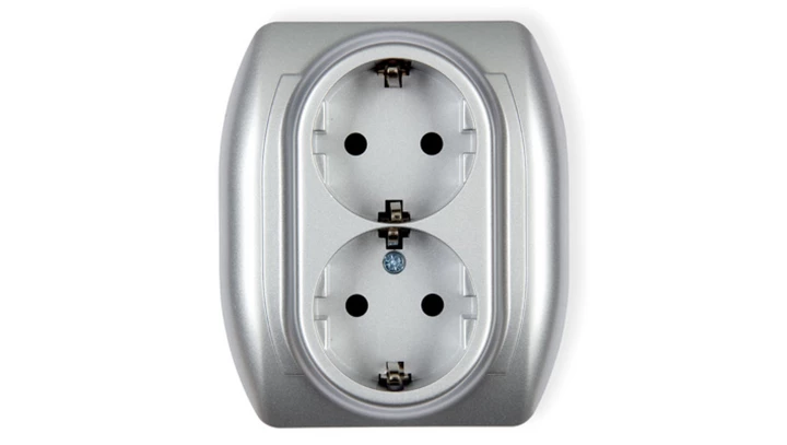 TREND Gniazdo podwójne z/u SCHUKO srebrny 5GP-2sp