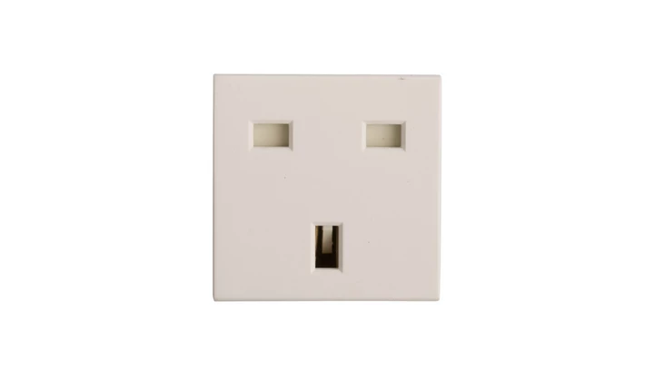 MOSAIC Gniazdo pojedyncze z/u 13A standard brytyjski białe 077505