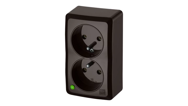 BERG Gniazdo podwójne z uziemieniem n/t 2x2P+Z 16A brązowy 3743-05