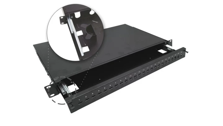 Przełącznica światłowodowa teleskopowa 24xSC simplex / 24xLC duplex 19 1U, wysuwalna FOP-1U-24SCS-C-P