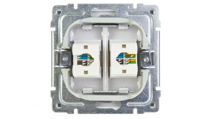KOS66 Gniazdo komputerowe podwójne 2xRJ45 kat.5e nieekranowane białe 660467