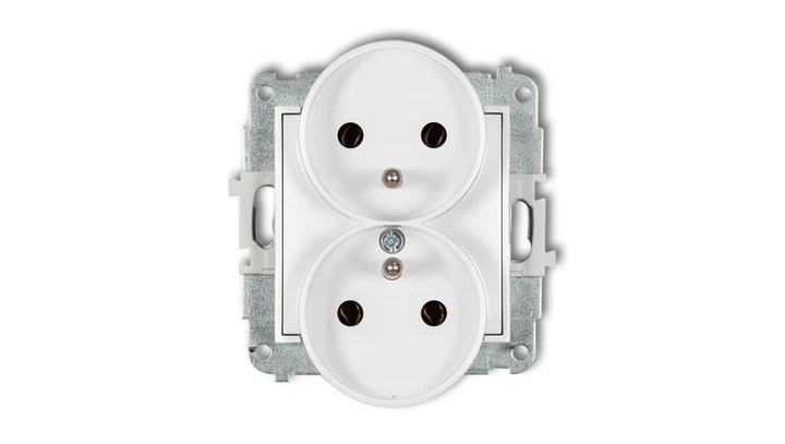 ICON Mechanizm gniazda podwójnego do ramki z uziemieniem 2x(2P+Z) (bez przesłon torów prądowych) biały mat 25IGPR-2z