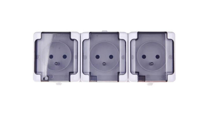 BRYZA Gniazdo hermetyczne potrójne z/u IP54 z klapką dymną białe 181440