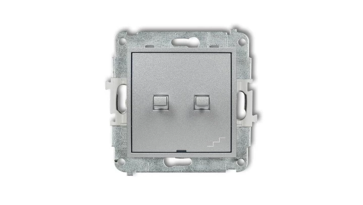 ICON Mechanizm łącznika jednobiegunowego ze schodowym (wspólne zasilanie) w stylu amerykańskim srebrny metalik 7IWPUS-10.1