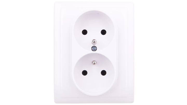 KOS66 Gniazdo podwójne z/u kompletne białe 660436