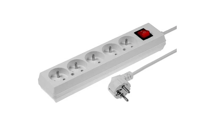 Przedłużacz z wyłącznikiem 5-gniazd z/u 10A 3m /OMY 3x1/ biały PS-570WS T-106010