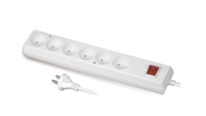 Przedłużacz z wyłącznikiem 6-gniazd b/u 10A 3m /OMY 2x1/ biały PS-660WS T-109400