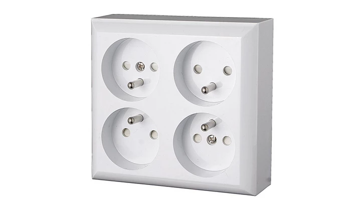 Gniazdo poczwórne, czterokrotne natynkowe z uziemieniem, IP20, białe, GAO 20457