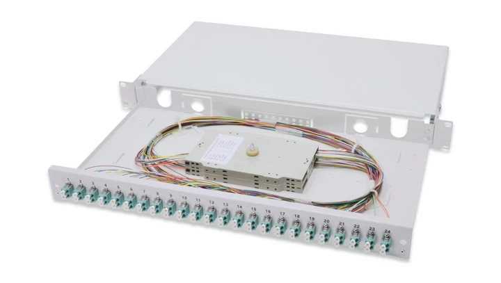 Panel krosowy FO z wyposażeniem 19 1U, 24x LC dx, OM3, pigtaile, adaptery, tacki, wysuwany, szary DN-96332/3