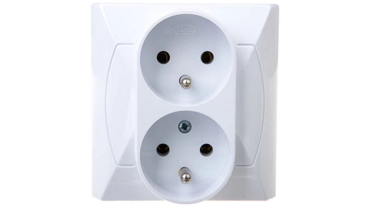 AKCENT Gniazdo podwójne z/u z niezamiennością faz białe GP-2AC/00