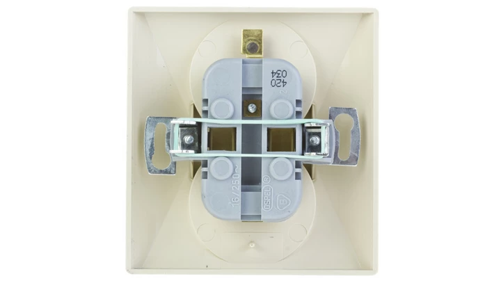 AKCENT Gniazdo podwójne z/u z niezamiennością faz beżowe GP-2AC/01