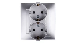 Simon 54 Gniazdo podwójne SCHUKO z/u 16A IP20 z przesłoną torów srebrny mat DGSz2Z/43