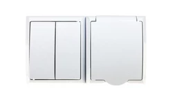 FALA Łącznik hermetyczny świecznikowy + gniazdo z/u z klapką biały ZH-Ł2G/00/w