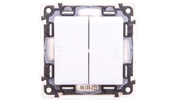 VALENA LIFE Łącznik świecznikowy IP44 biały 752155