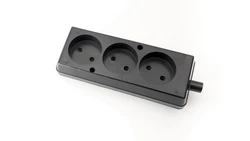 Gniazdo przenośne trzykrotne 16A 2P 250V czarne GN-360