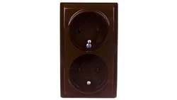 BIS Gniazdo podwójne z/u z niezamiennością faz brązowe GN-2BC/24