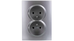 LOGI Gniazdo podwójne 2x2P+Z kompletne śrubowe 16A 250V Srebrny 25212