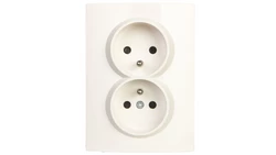 LOGI Gniazdo podwójne 2x2P+Z kompletne z przesłoną styków śrubowe 16A 250V Biały 25093