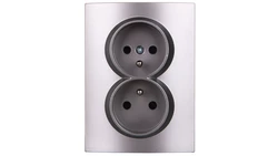 LOGI Gniazdo podwójne 2x2P+Z kompletne z przesłoną styków śrubowe 16A 250V Srebrny 25211