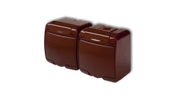 JUNIOR Gniazdo podwójne z/u SCHUKO (klapka kolorze obudowy) brązowy 4GHE-2s