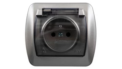 Simon Akord Gniazdo bryzgoszczelne z/u IP44 z klapką dymną satyna metalizowana AGZ1Be/29a