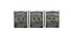 Simon Aquarius Gniazdo hermetyczne potrójne z/u IP54 z klapką dymną białe AQGZ1-3/11a