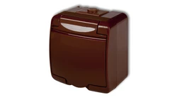 JUNIOR Gniazdo pojedyncze z/u (klapka brązowa) brązowy IP54 4GHE-1