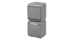 JUNIOR Łącznik schodowy + gniazdo hermetyczne (klapka popielata) popielaty 10WGHP-3