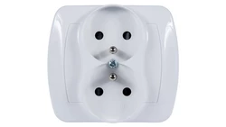 Simon Akord Gniazdo podwójne z/u 16A IP20 z przesłoną torów białe AGZ2z/11