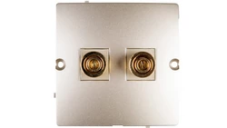 Simon Basic Gniazdo głośnikowe do jednej kolumny satynowe BMGL2.02/29