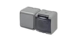 JUNIOR Łącznik schodowy + gniazdo hermetyczne (klapka dymna) popielaty 10WGHH-3dp