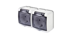 JUNIOR Gniazdo podwójne z/u SCHUKO (klapka dymna) biały GHE-2sdp